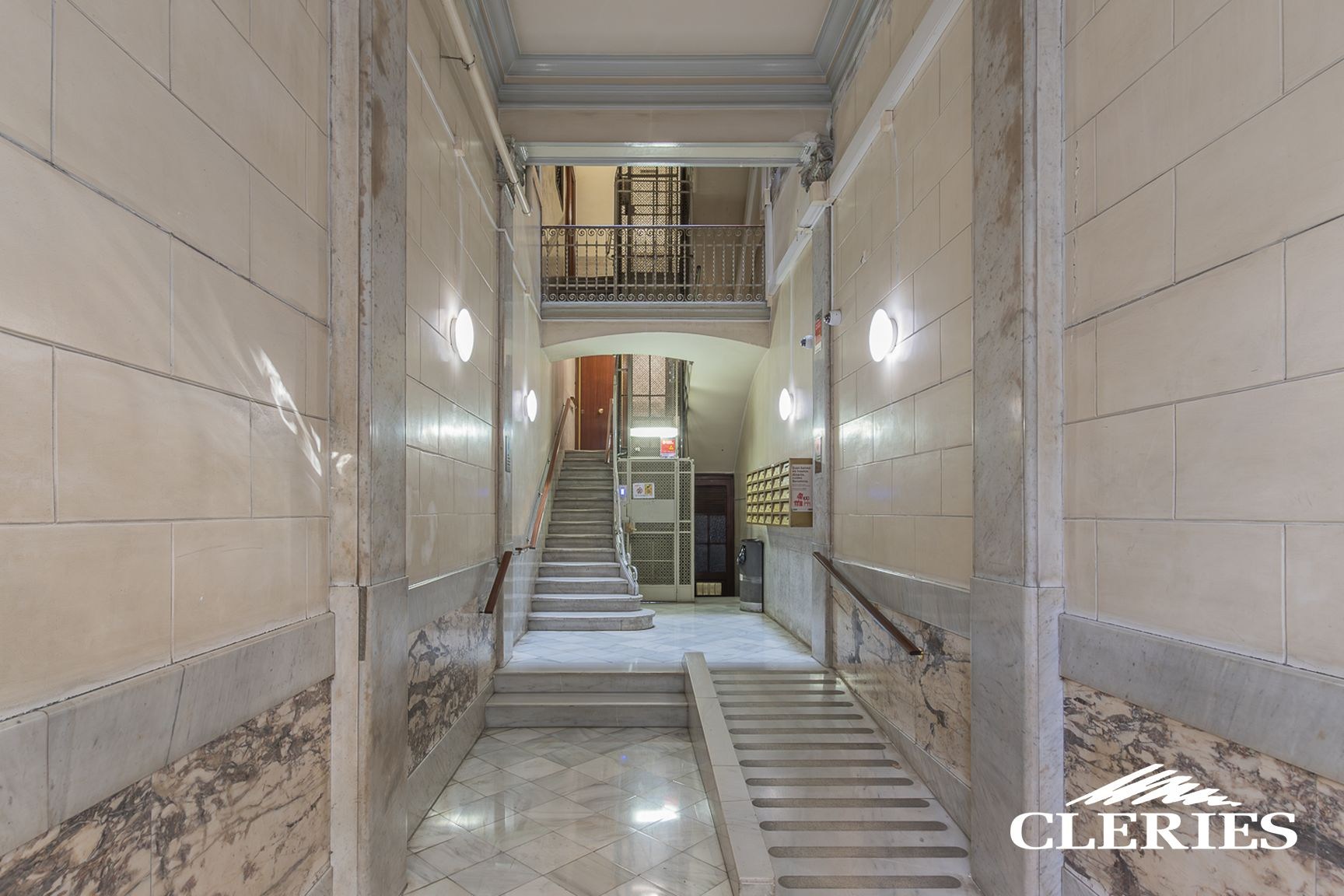 /RealEstateImages/6801/45 [Resolucion de Escritorio].jpg